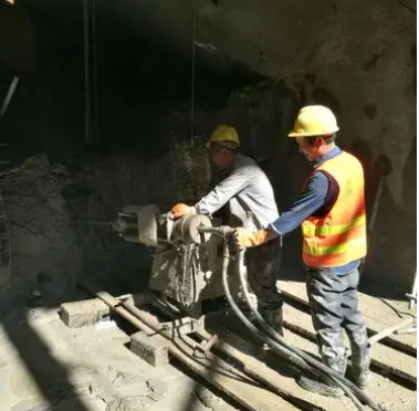 连山水下抗分散灌浆料特点 水下不分散注浆料介绍